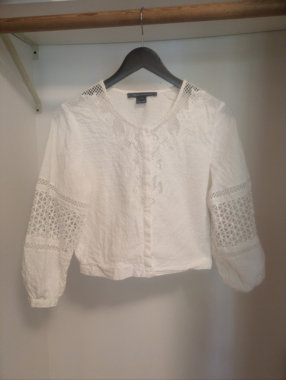 French Connection White Eyelet Lace Boho Button-Down Blouse Top Size 0